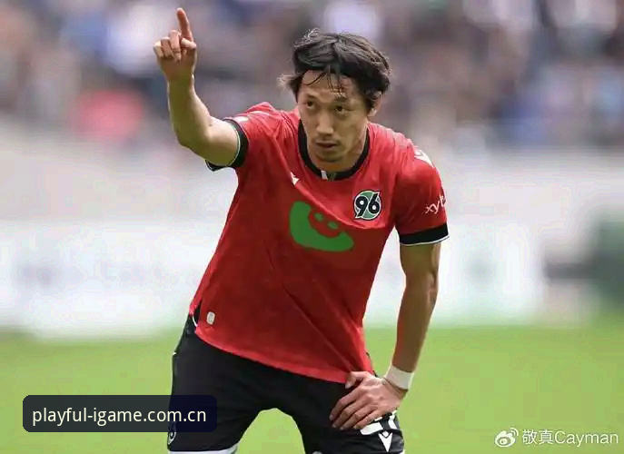 J1联赛速度榜最新动态：室屋成37.1km/h登顶，爱游戏平台带你读懂背后的门道